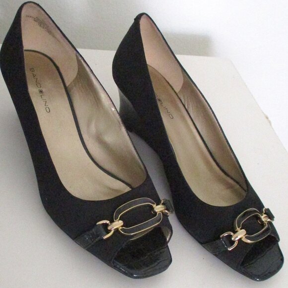 Bandolino "Gretchen" Womens Black Textile Wedge Peep Pump - Size 8.5M - Picture 1 of 10